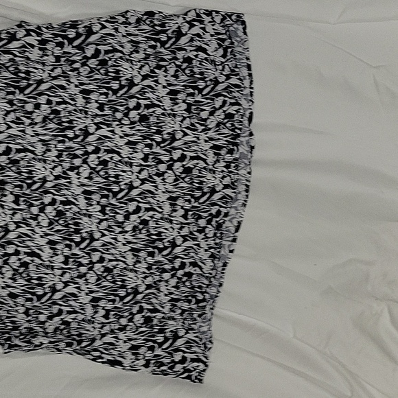 JNY Jones New York‎ Blouse V-Neck Floral Print Ruffle Sleeve Top 3X - Picture 4 of 5